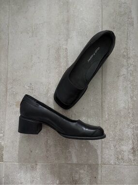 hush puppies square toe heels